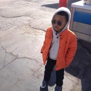 Meet your Posher, Aaron